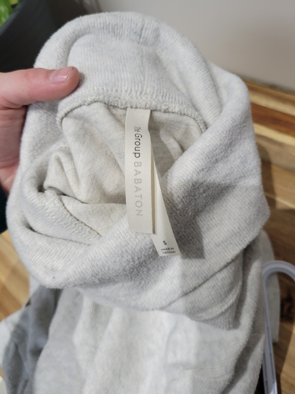Babaton light gray knit sweater - The Group